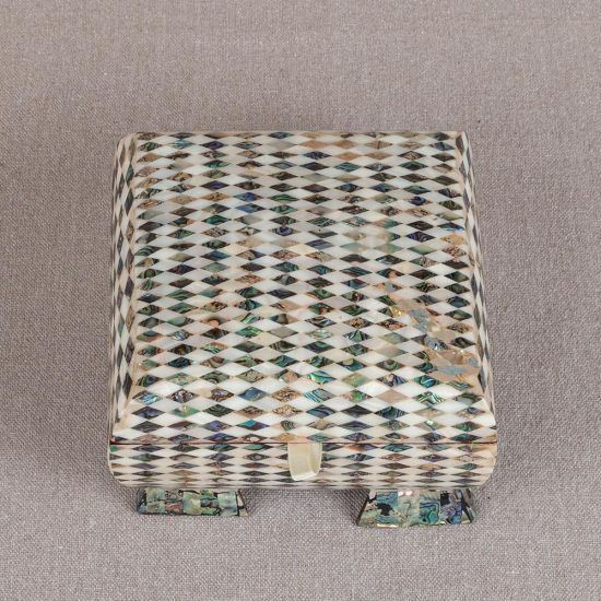 The Best Jewelry Boxes | Mother of Pearl Trinket Box | Mother of Pearl Jewelry Box | Mother of Pearl Boxes | Swan Bazaar