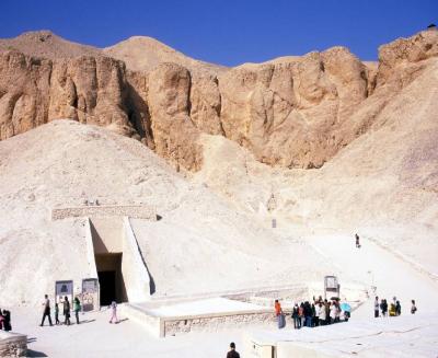 Burial Ceremonies and Famous Egyptian Burial Sites